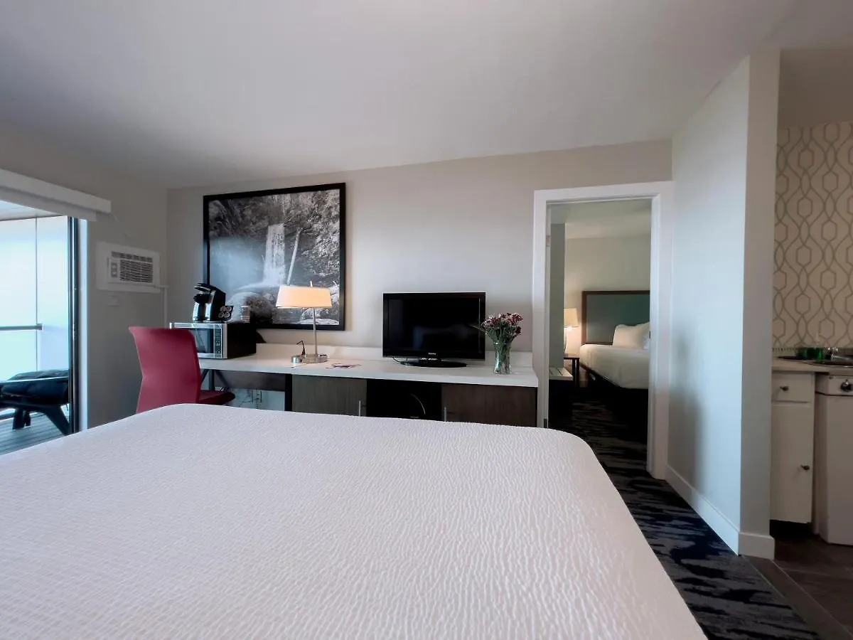 The Oceanside, A Coast Hotel Sechelt