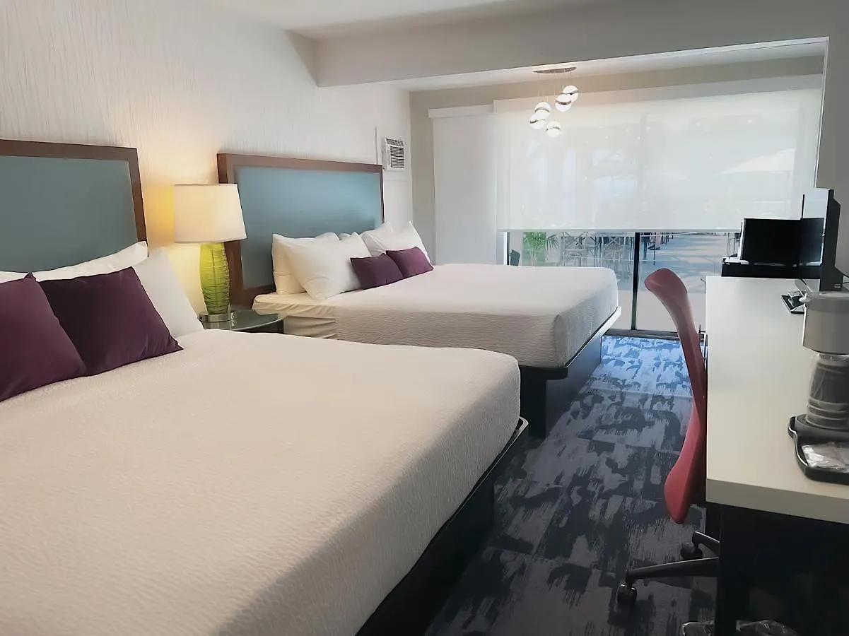 The Oceanside, A Coast Hotel Sechelt