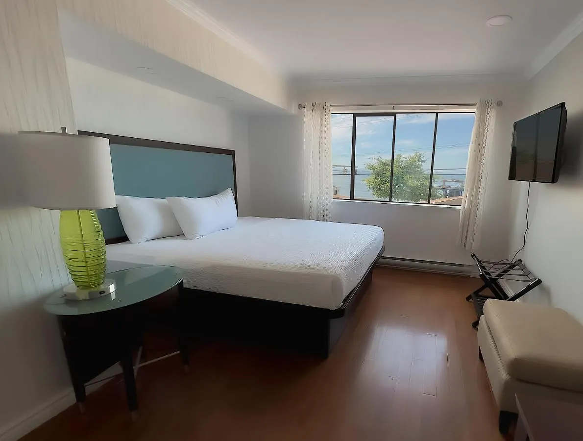 The Oceanside, A Coast Hotel Sechelt