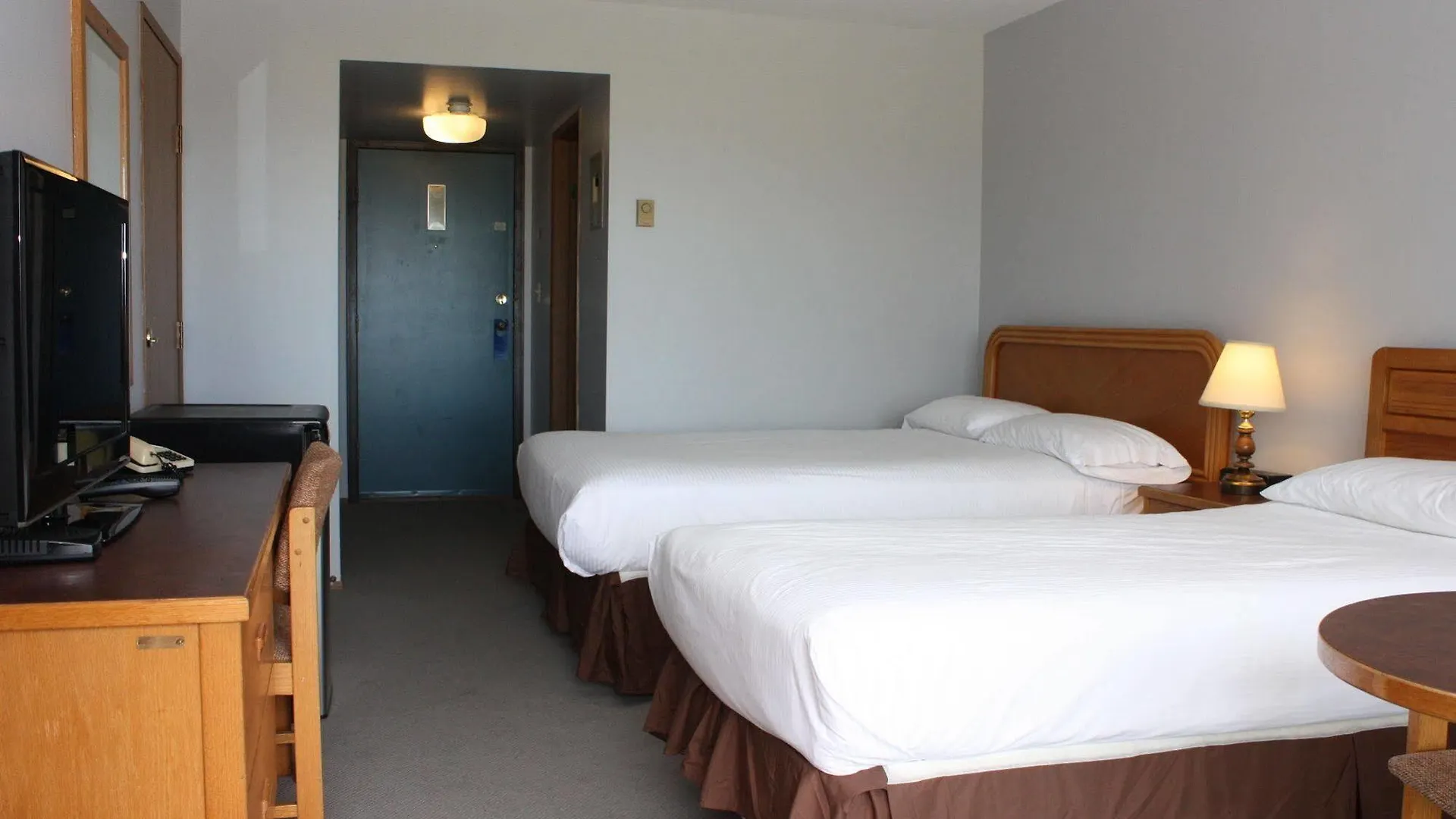 The Oceanside, A Coast Hotel Sechelt