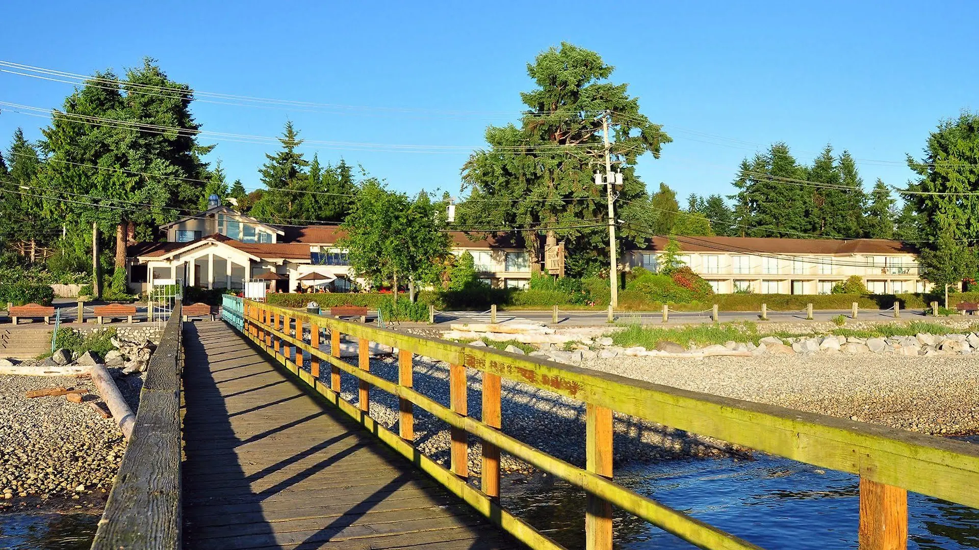 The Oceanside, A Coast Hotel Sechelt